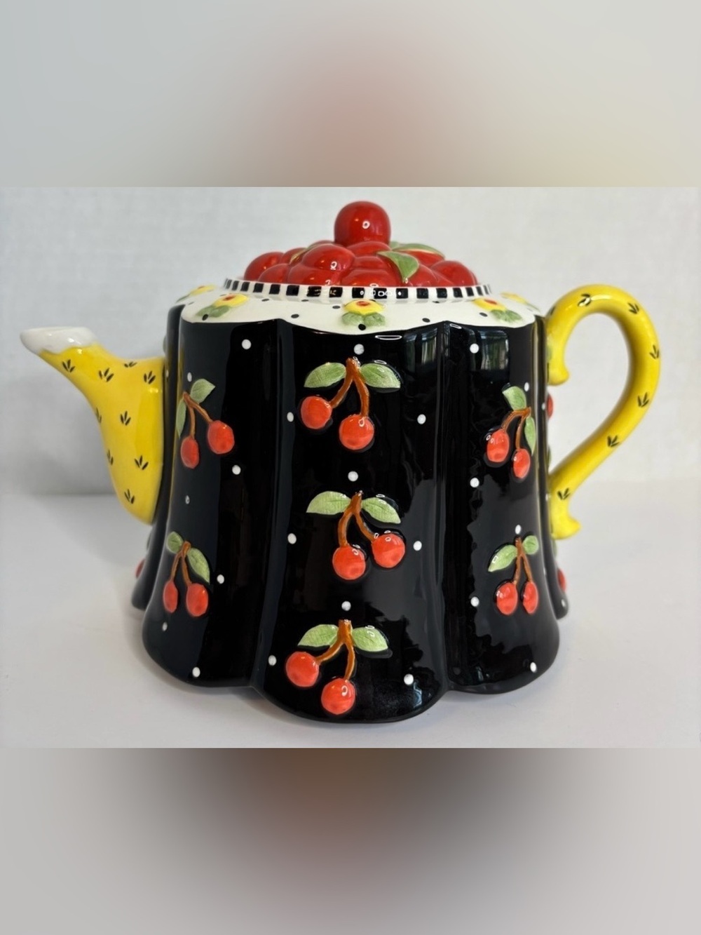 MARY ENGELBREIT CHERRY TEAPOT
